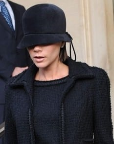 chapeau-cloche-victoria-beckham